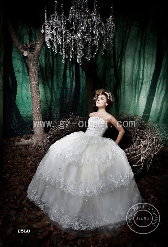 modern vintage bride Wedding dress Lace Organza bead appliqued bridal gown