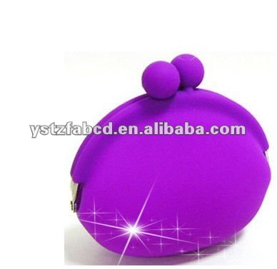 Functional Silicone Moulds for Cake Decorations
