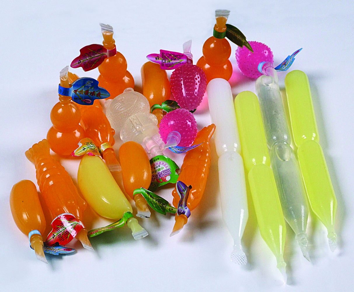 Soft bottle/tube Lollipop filling and sealing machine