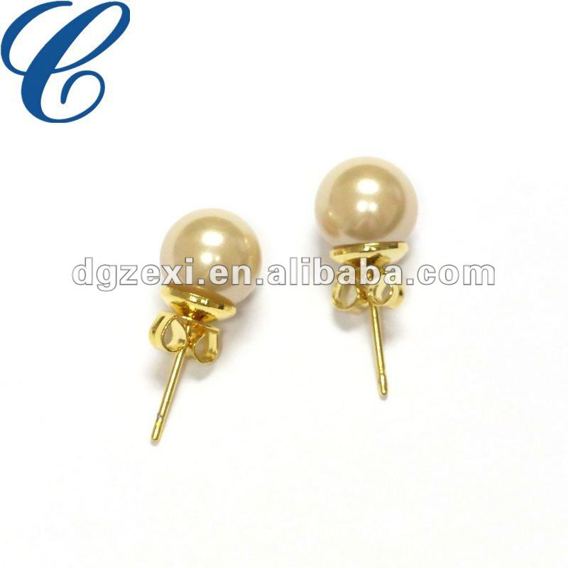 gold earrings