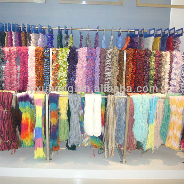 ナイロンフェザー糸を編むためにポンポンと服問屋・仕入れ・卸・卸売り
