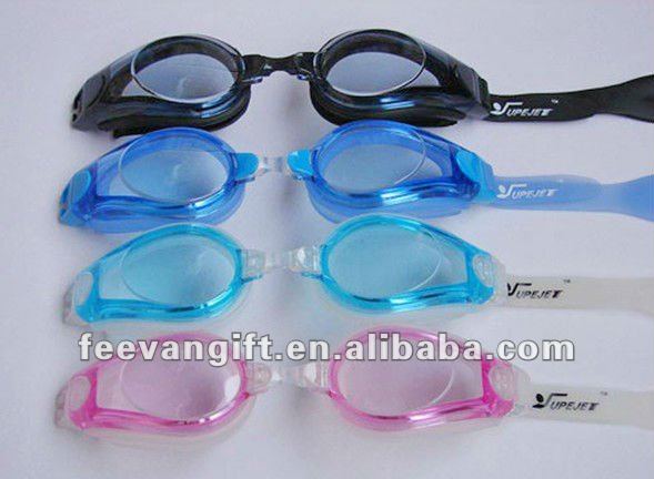 nouvelle mode des lunettes de natation pour les enfants
