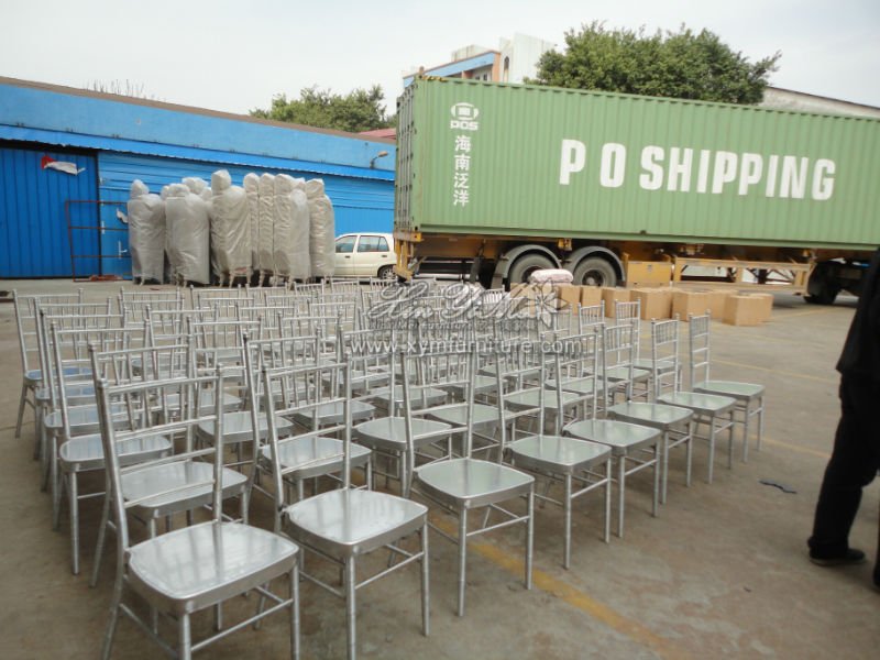 chiavari chair