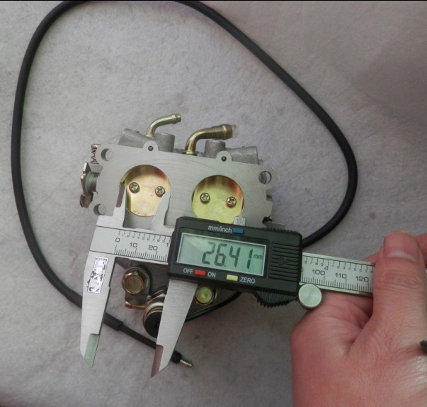 CARBURETOR KIPOR KG690 KGE12E KGE13E KGE12E3 KGE13E3 7