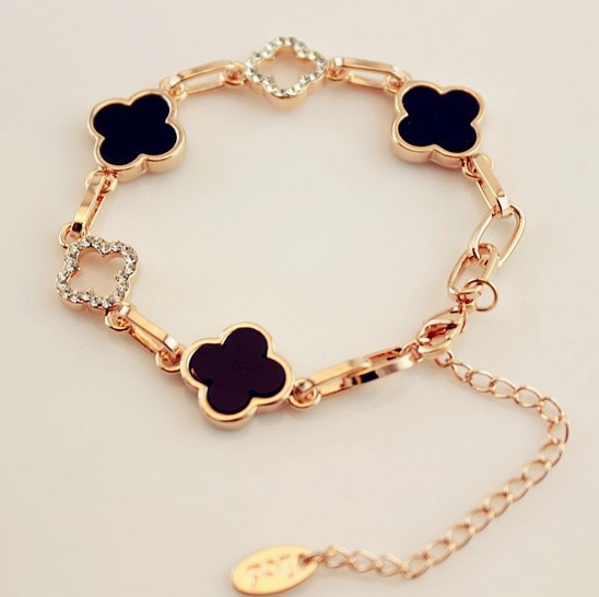 Whole Fashion Gold Plated Charms Bracelets For Women 2017 New Charm Bracelets Directly From China Suppliers High Quality Gold Plated Charms For Women 2017 New Fashion Four Leaf Clover Bracelet