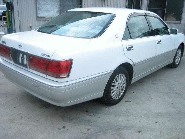 2001 Used automobile TOYOTA Crown Royal Saloon
