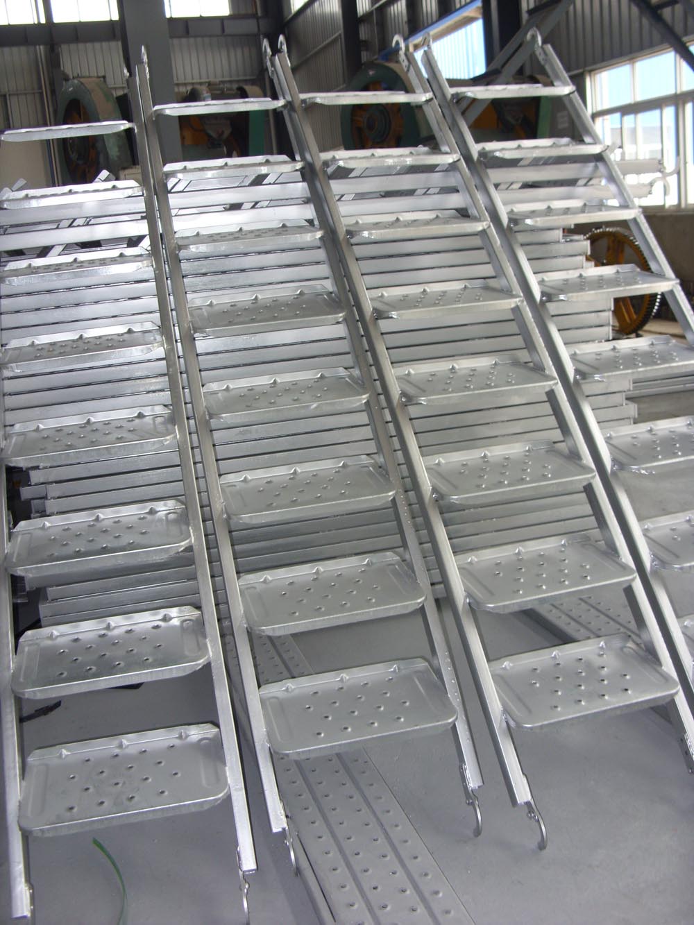 scaffolding ladder.JPG