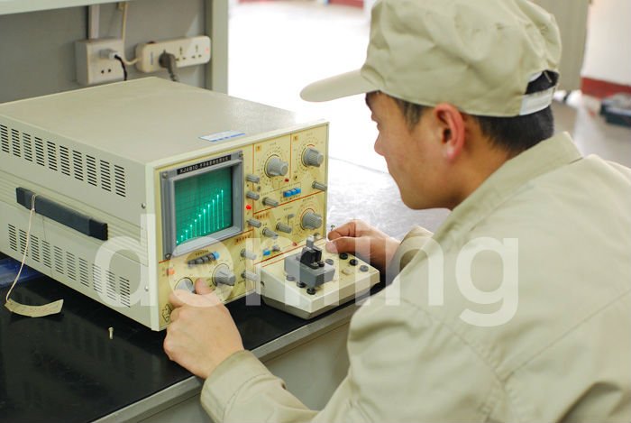 オフグリッドハイブリッド太陽光風力発電コントローラー500Ｗ12/24/48v問屋・仕入れ・卸・卸売り