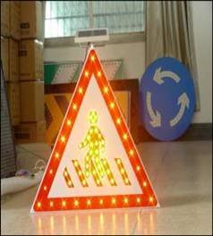 solar traffic sign