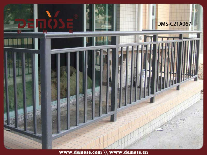 used aluminum fence panels/used fencing for sale, View used aluminum