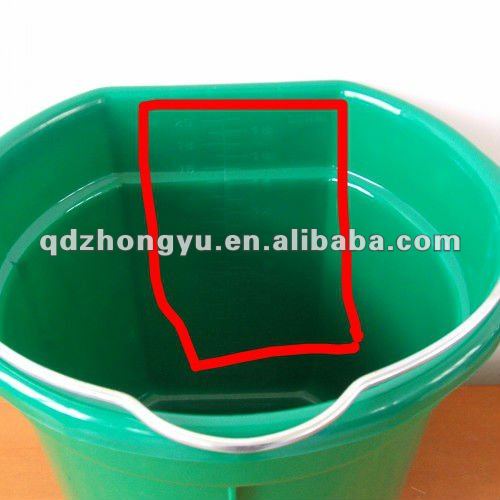 20 quart flat back bucket with metal handle