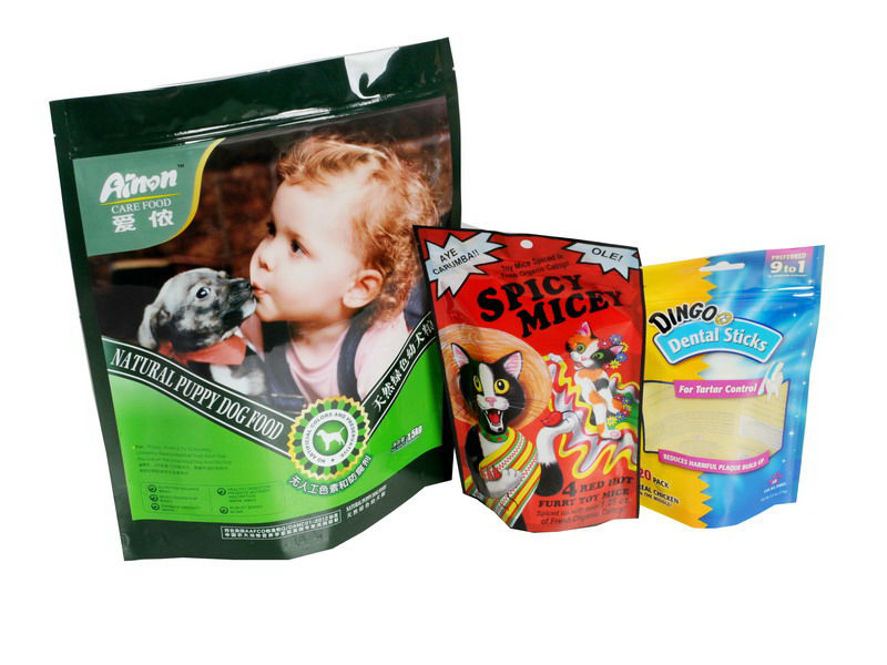 Stand up pouch with zipper for pet food, dog food packaging with zipper