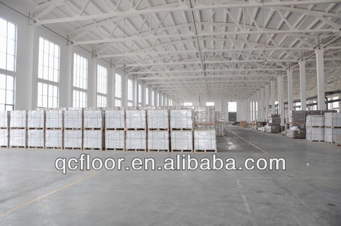 中国製安定した構造垂直竹のフローリング/固体竹フローリング問屋・仕入れ・卸・卸売り