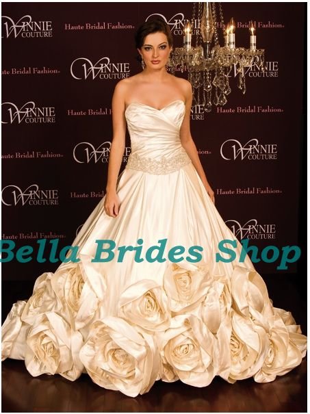 2011 Beautiful Hot Sale Sweetheart Fabric Flowers For Wedding Dresses