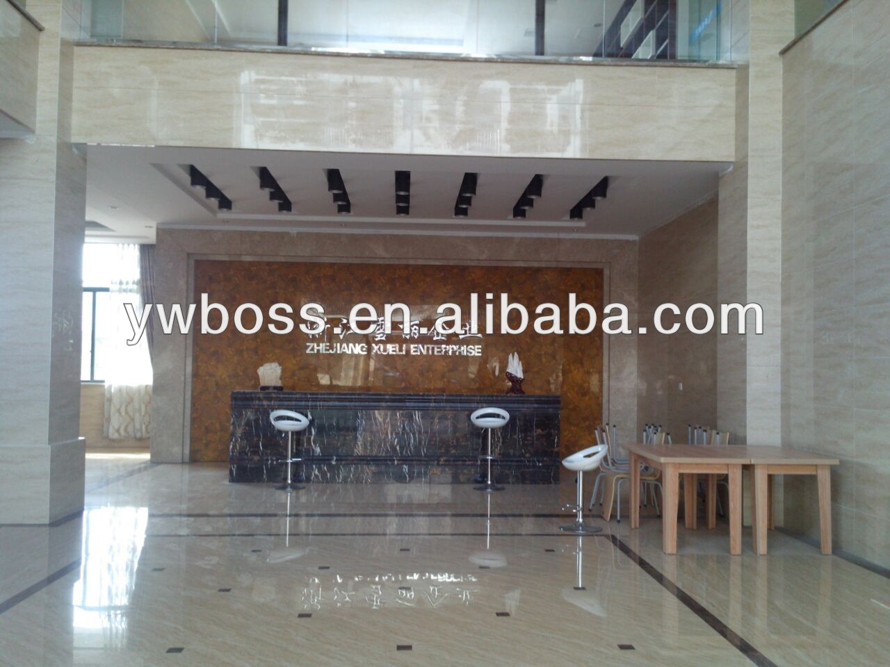 Safely clear and colored disposable platic champagne glass