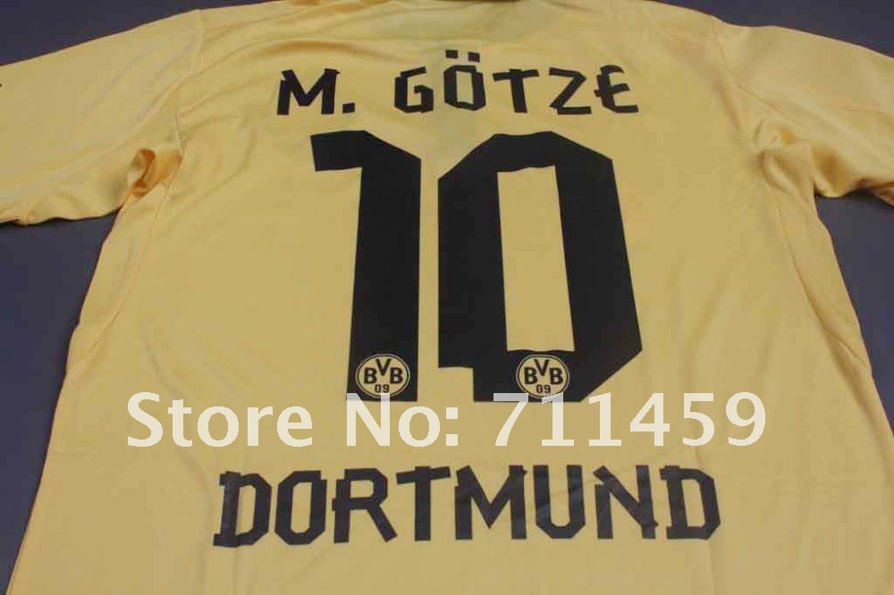 m.gotze_new_dortmund_home_kit_2013__2_.jpg
