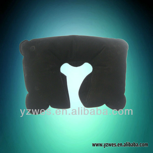 U-shape inflatable pillow