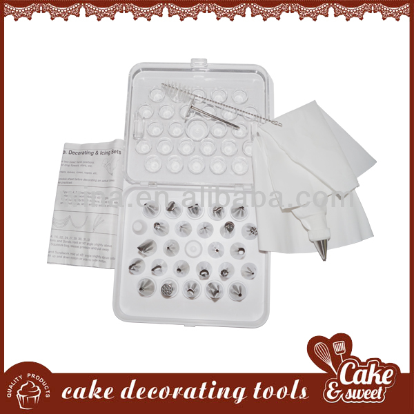 different style of piping nozzles cake decorating