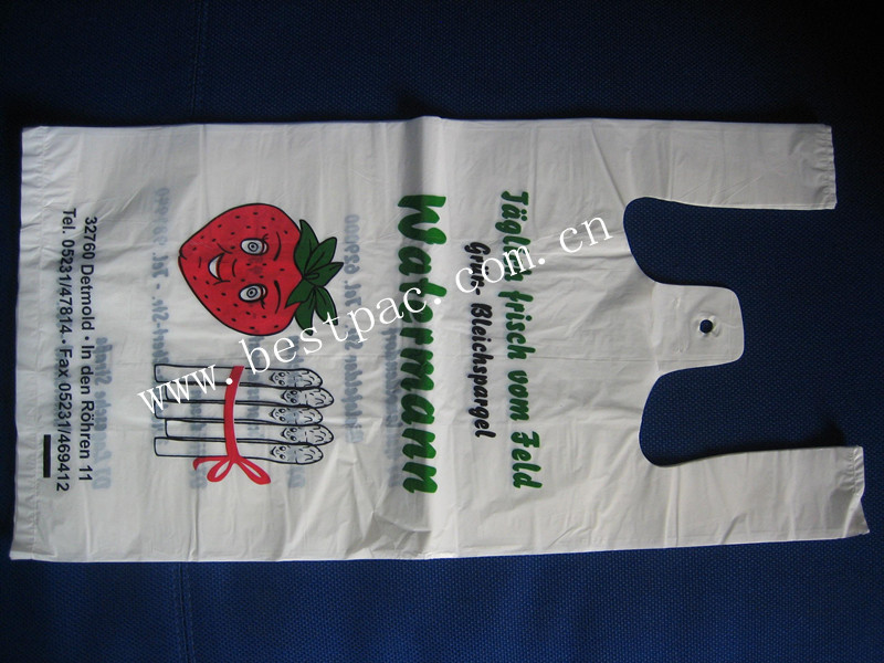 HDPE T-shirt bags on block