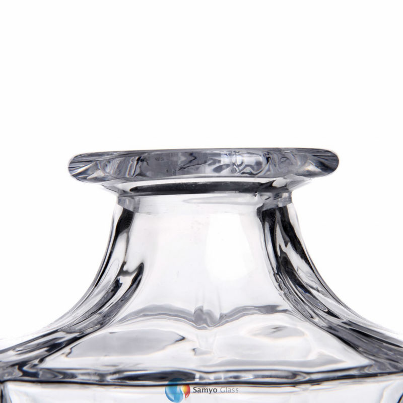 wholesale handmade fancy empty 750ml clear whiskey wine glass bottle
