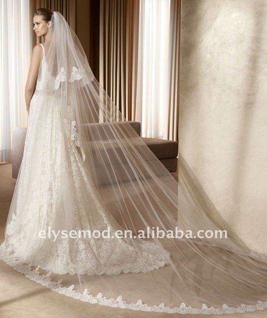 New Spring Design Romantic VNeck Lace Casual Wedding Dresses with Straps