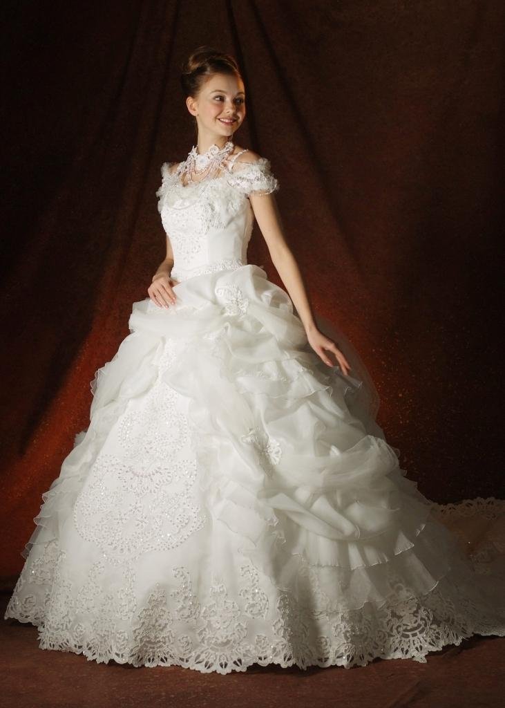 Western style exquisite ball gown wedding dress SZW1103