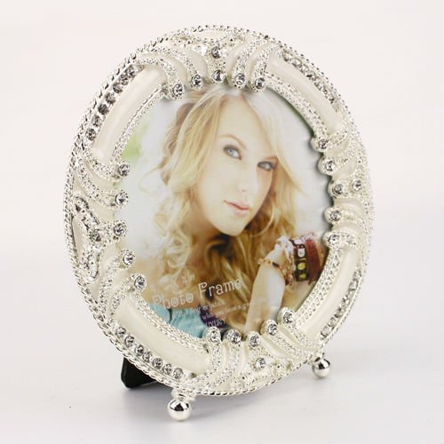  Factory wedding decoration white flower pearl photo frame Detailed info 