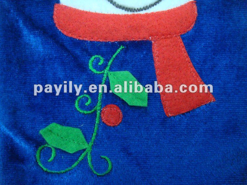 comb plush and felt material embroidery craft red wine bag for christmas