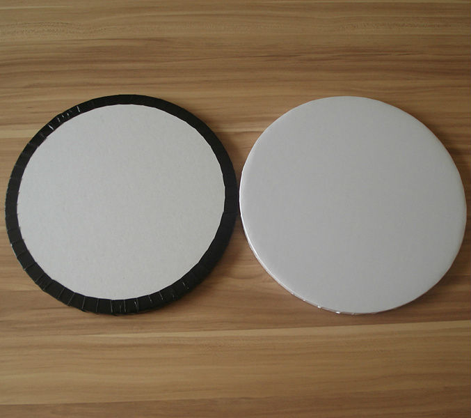 grease resistant white plain corrugated round cake boards
