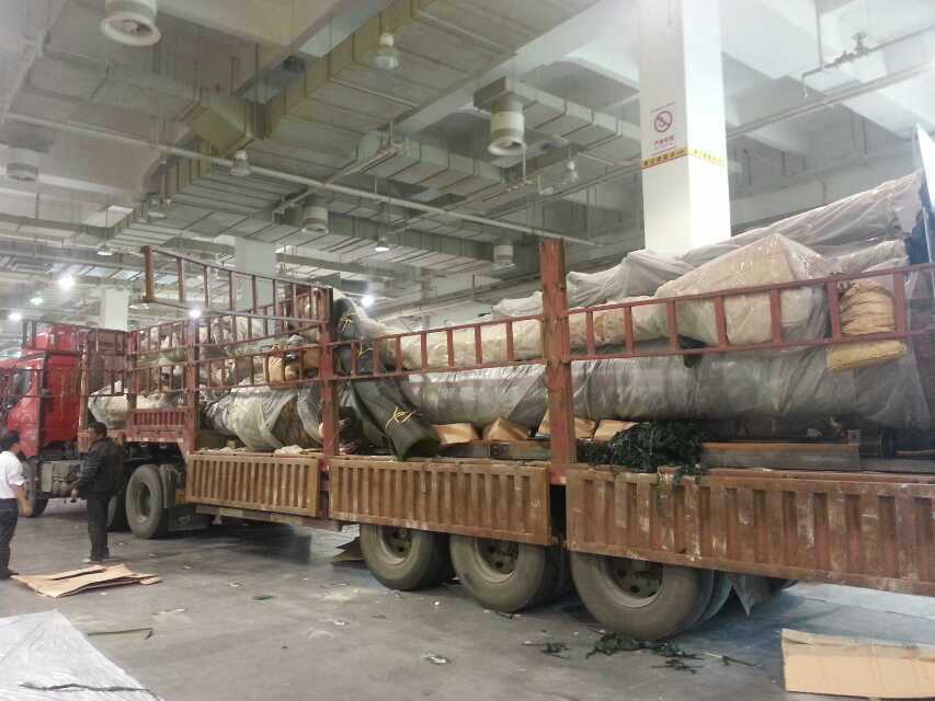 人工的なプラスチック製のヤシの木がココナッツの葉仕入れ・メーカー・工場