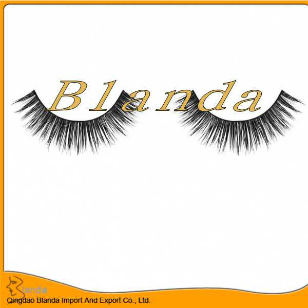 product_strike_a_pose_lashes-984x1024_conew1.jpg