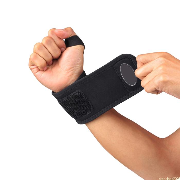 Black Adjustable Sports Thumb around Wrist Brace Support Strap One Size TY1...