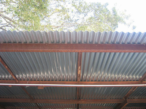 電流を通された波形の屋根ふきシート/色の鋼鉄屋根瓦問屋・仕入れ・卸・卸売り