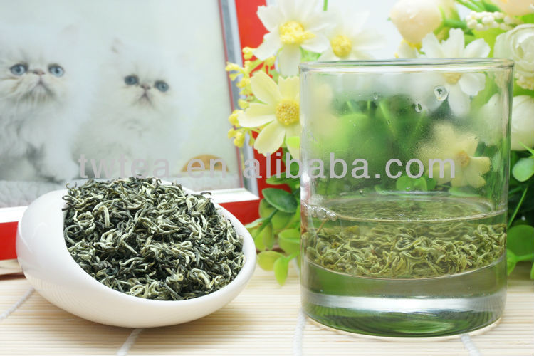 2014 New early spring Super Grade Biluochun Slim Green Tea