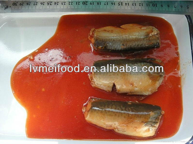 Canned tuna chunk in oil