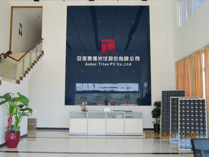 Tuvの中国の製造元/ieccertificated240ワットモノラル太陽電池パネル太陽光発電システム用/グリッド- 縛ら/off- グリッド太陽エネルギーシステム