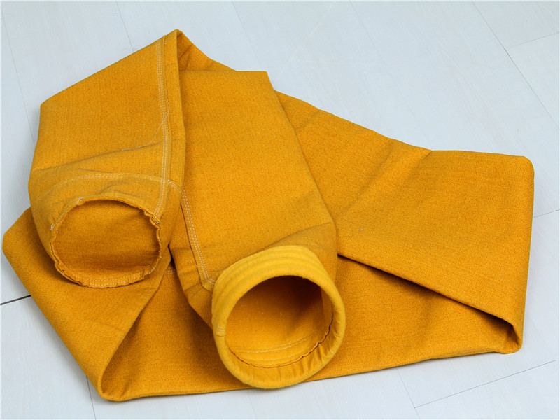 Polyimide filter bags for hot gaz filtration