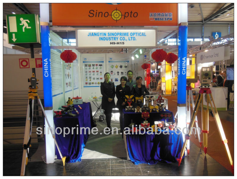 ライカタイプ木製三脚、 セオドライト三脚光学機器部品・付属品問屋・仕入れ・卸・卸売り