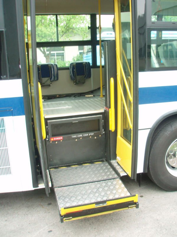WL-STEPシリーズバスのための油圧車椅子用段差解消機問屋・仕入れ・卸・卸売り