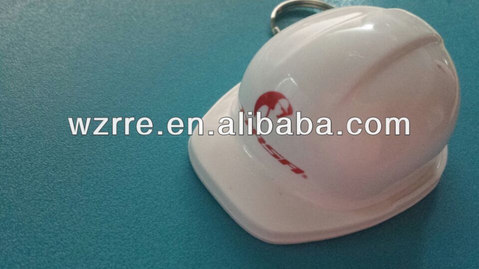 プラスチック製のカスタムヘルメットボトルオープナーキーホルダー問屋・仕入れ・卸・卸売り