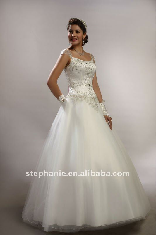 Stephanie Spanish lace wedding dresses