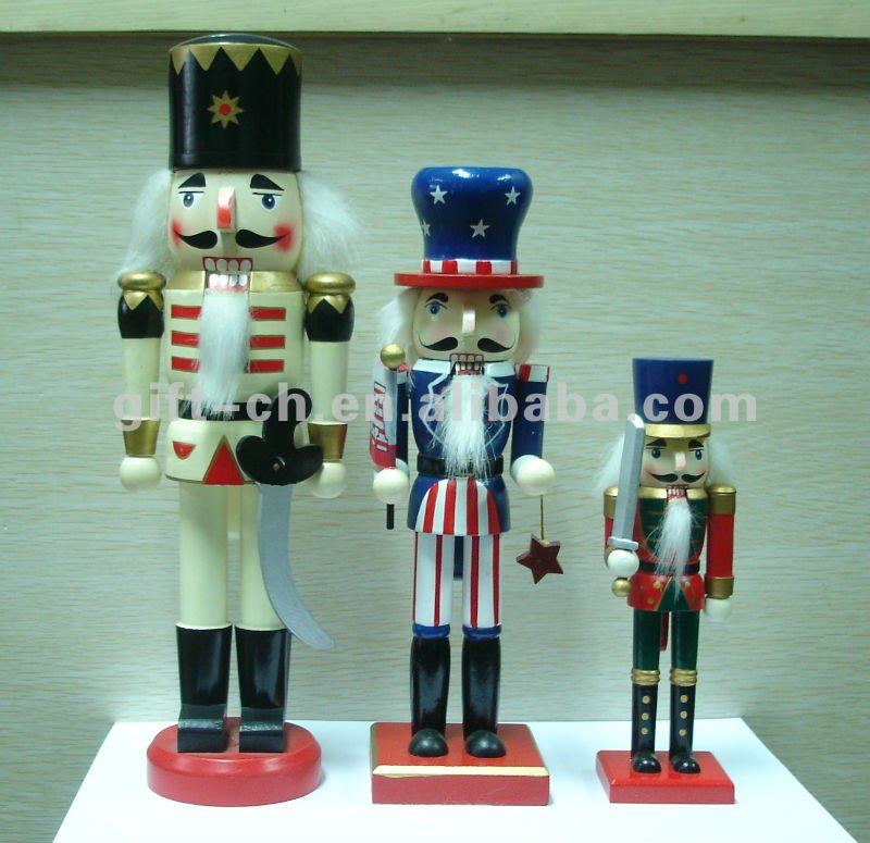 木製の兵士のくるみ割り人形クリスマスの装飾のための問屋・仕入れ・卸・卸売り
