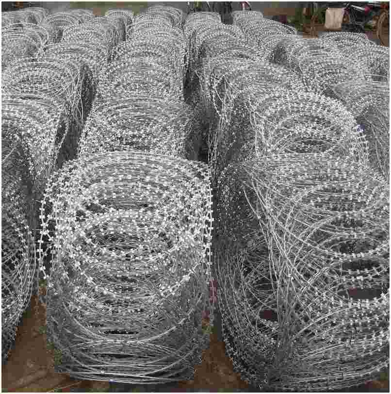 Razor barbed wire3.jpg