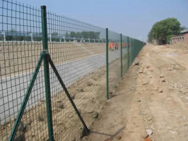 wire mesh fence (20 years Factory)ISO 9001