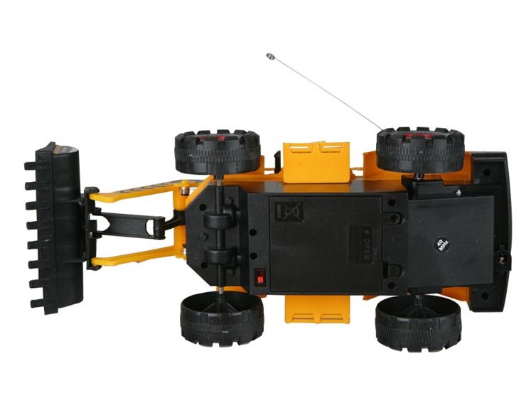 re-1050156-004.jpg