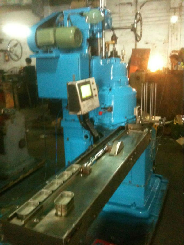 Tuna Can Sealing Machine