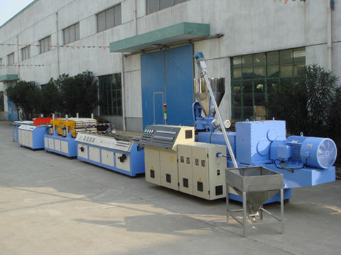 2013 all kinds of raw materials powder machine especially for herb grinders