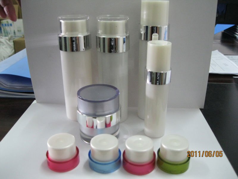 buy cosmetic containers in the united kingdom