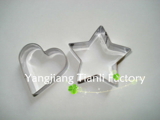 Colorful non-stick gingerman cake decorating cutters