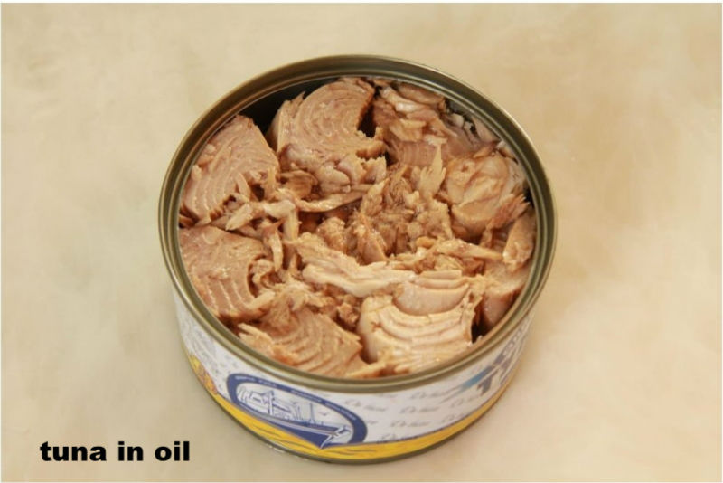Freshly Canned Tuna Chunk in Oil